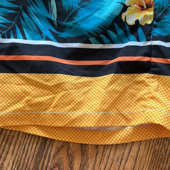 Men's Swim Shorts Mirage Aggrolite Floral Trunks Green Floral.  4 way Stretch - Picture 9 of 10